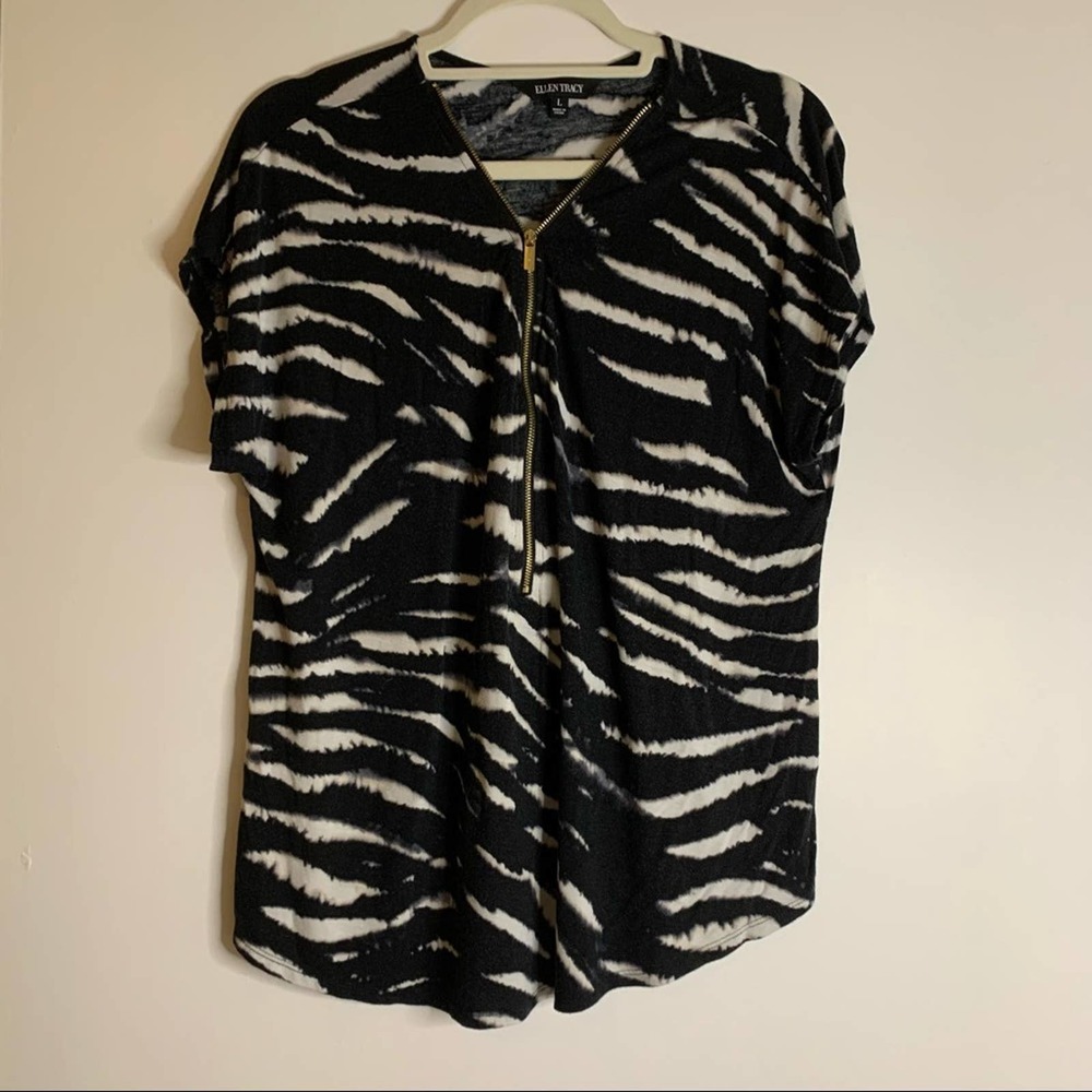 ELLEN TRACY black&white zebra print sleeveless blouse, gold tone zipper size L